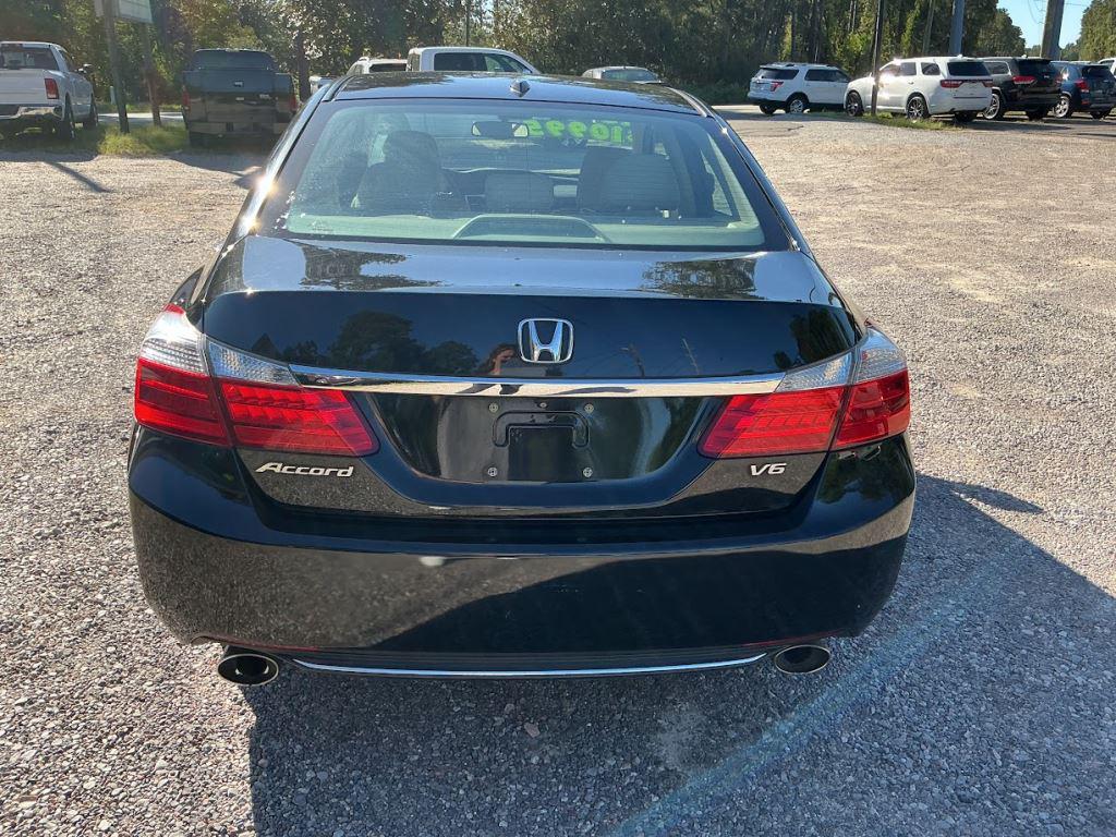 2015 Honda Accord - $10,995