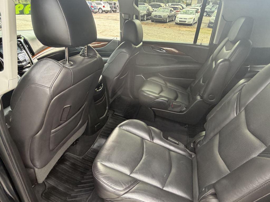 2018 Cadillac Escalade - $16,995