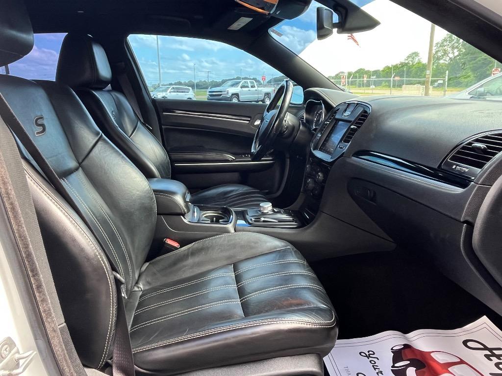 2021 Chrysler 300
