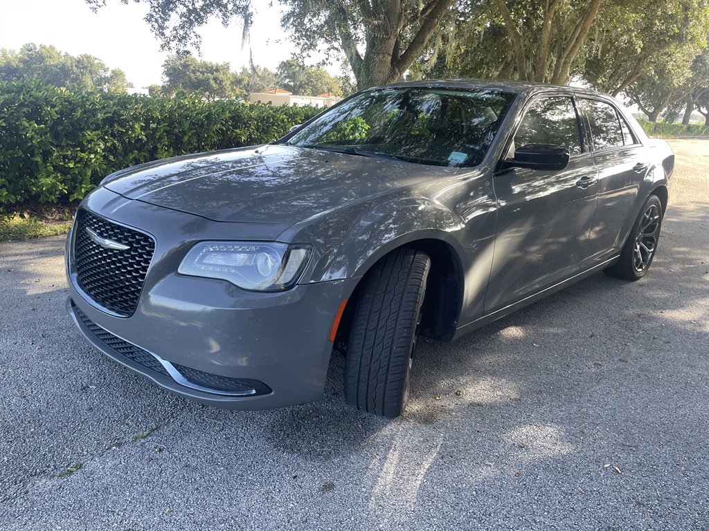 2018 Chrysler 300