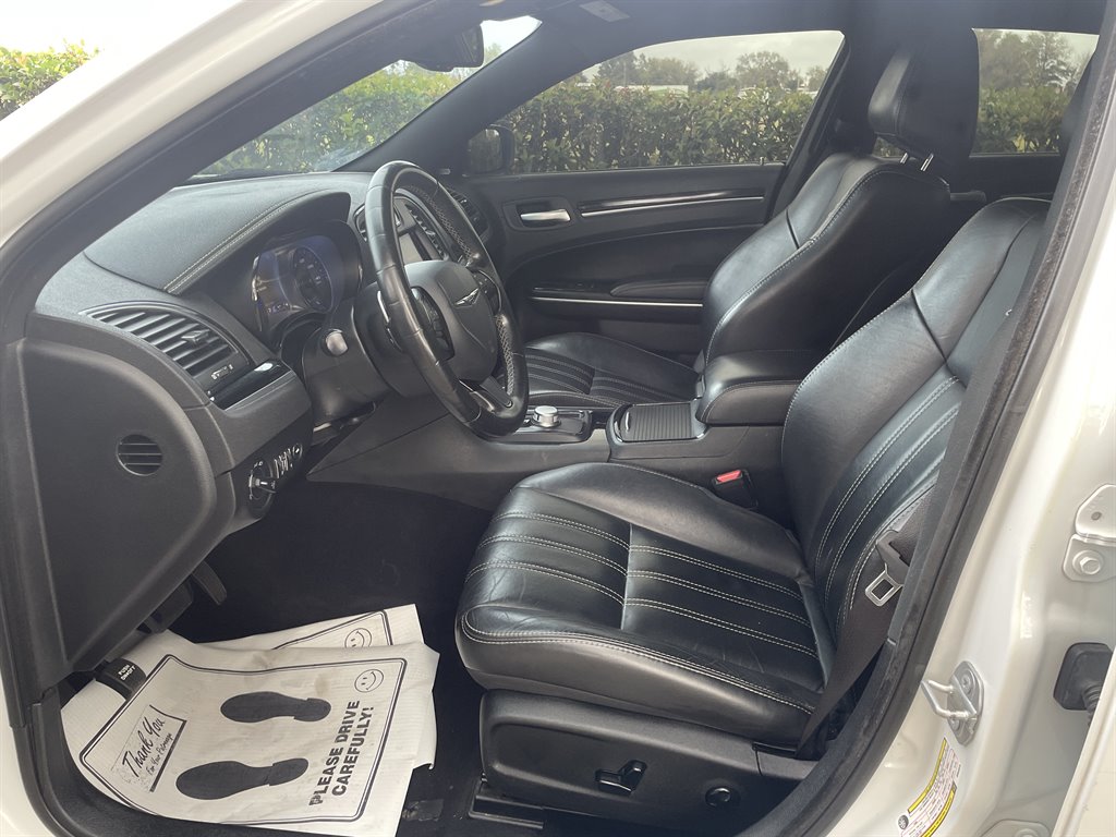 2019 Chrysler 300