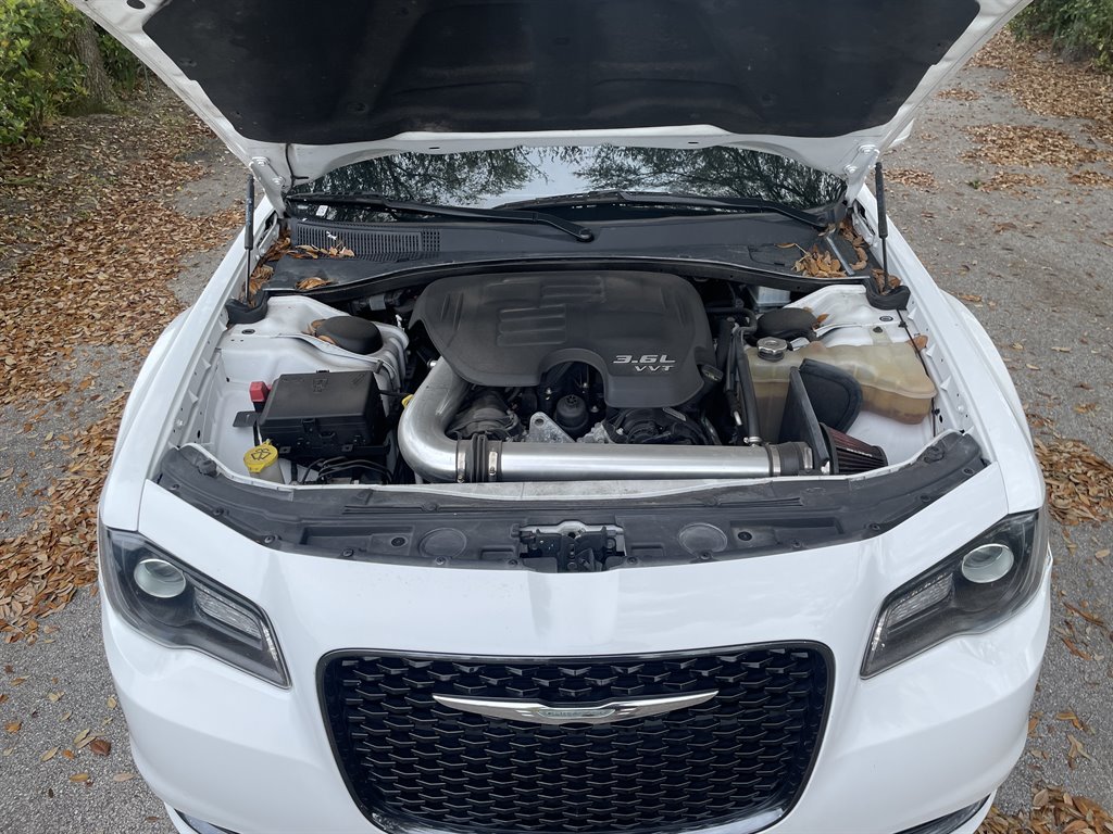 2019 Chrysler 300
