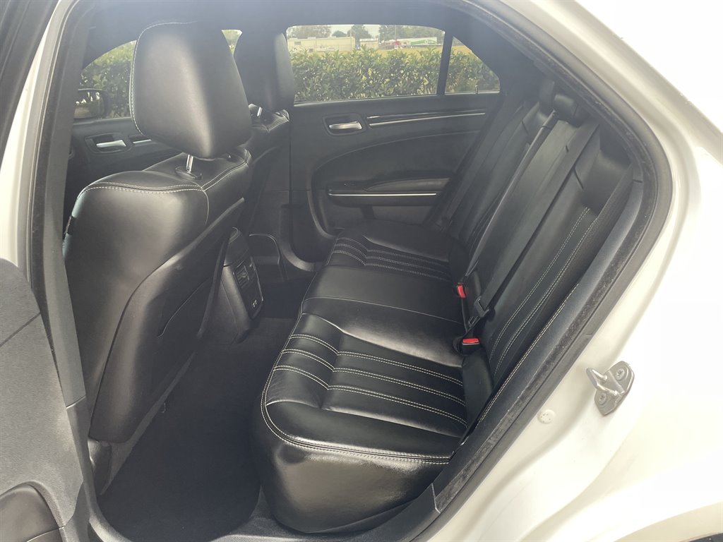 2019 Chrysler 300