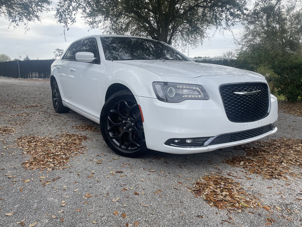 2019 Chrysler 300