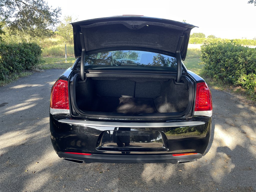 2019 Chrysler 300