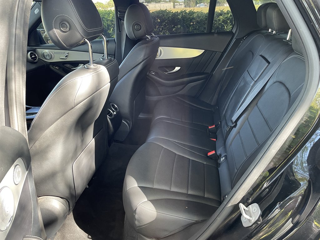 2021 Mercedes-Benz GLC