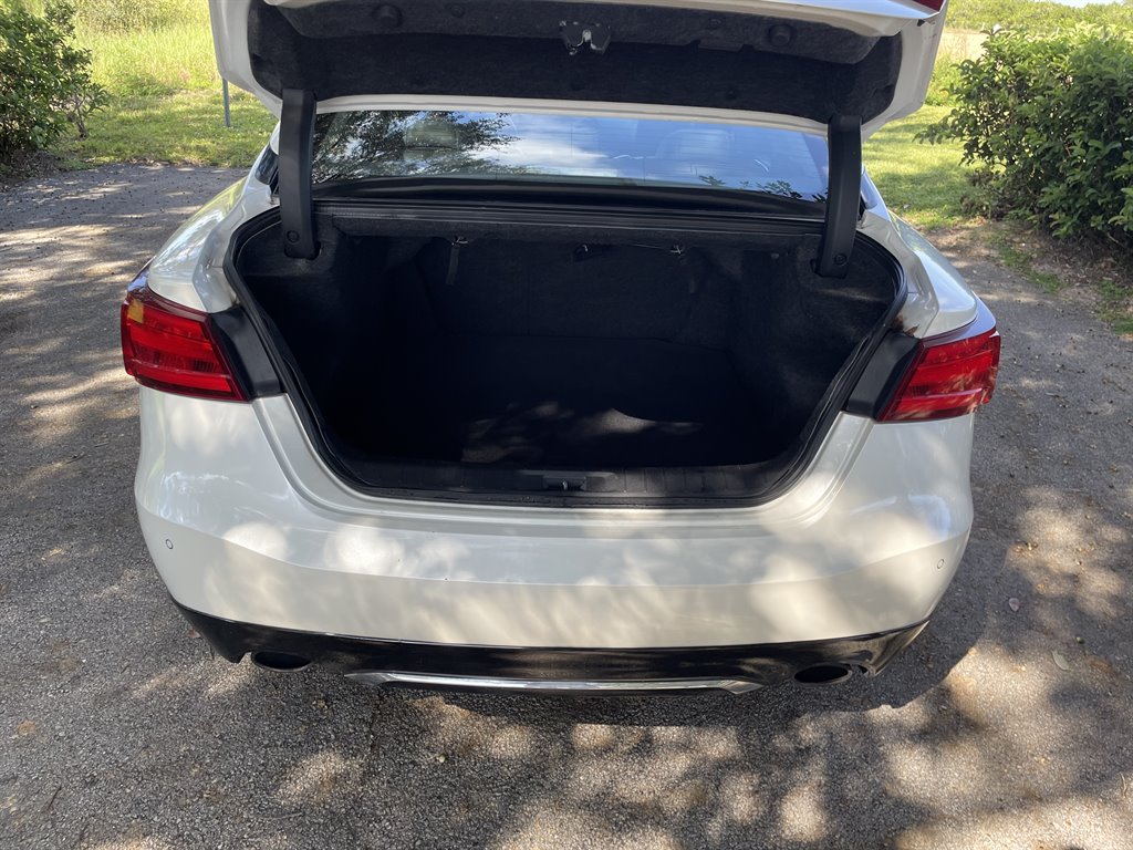 2016 Nissan Maxima
