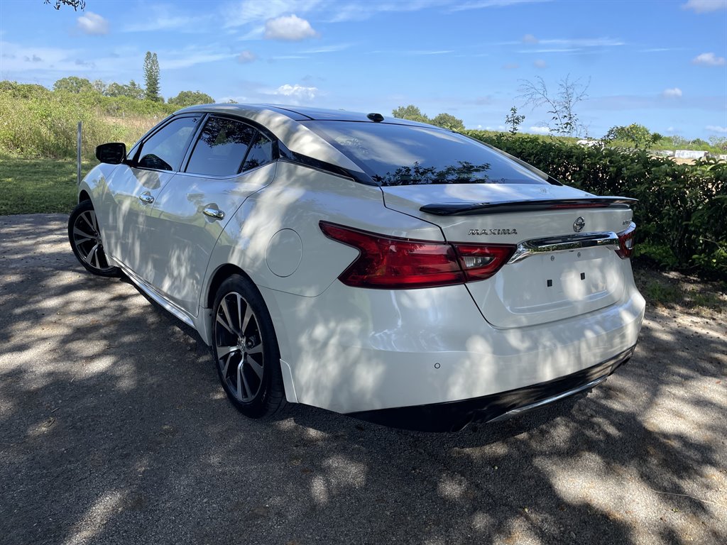 2016 Nissan Maxima