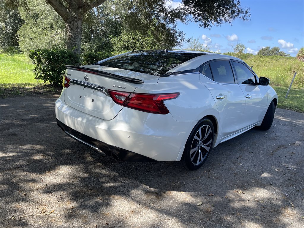 2016 Nissan Maxima