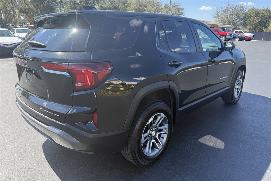 2025 GMC Terrain