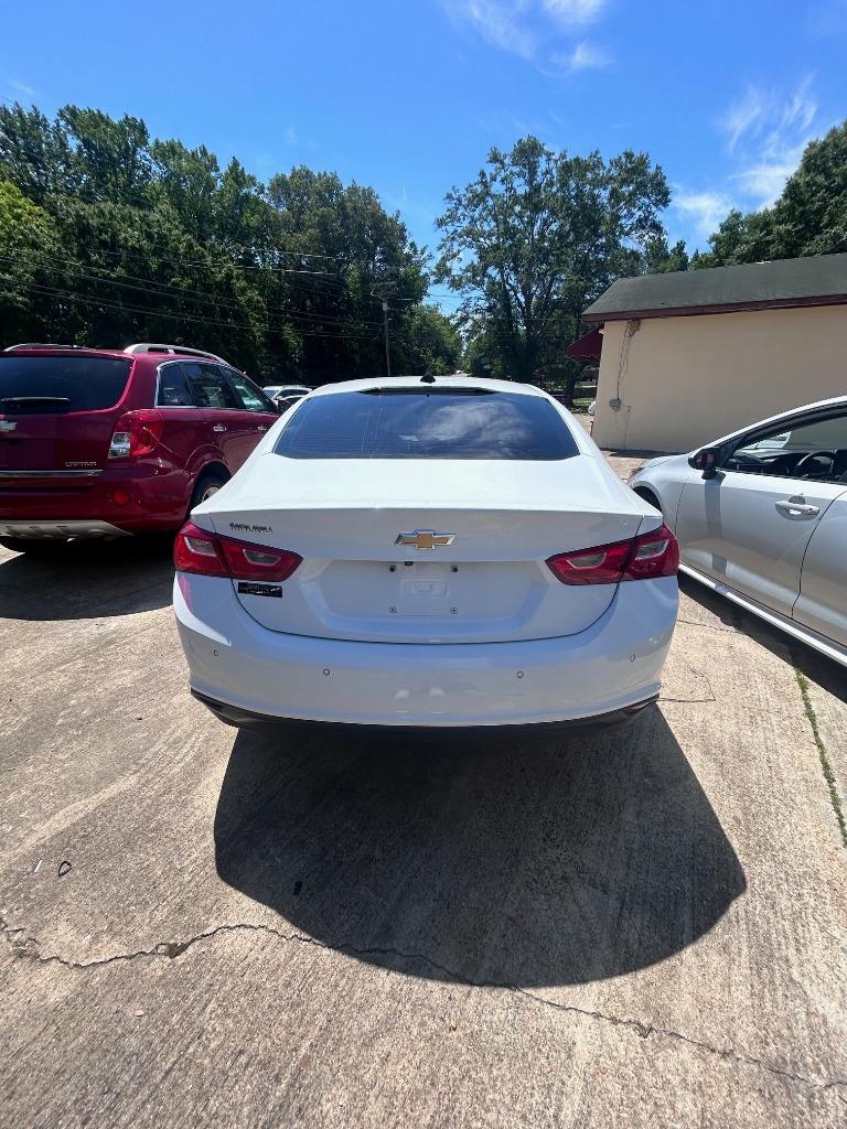 2023 Chevrolet Malibu - $16,900