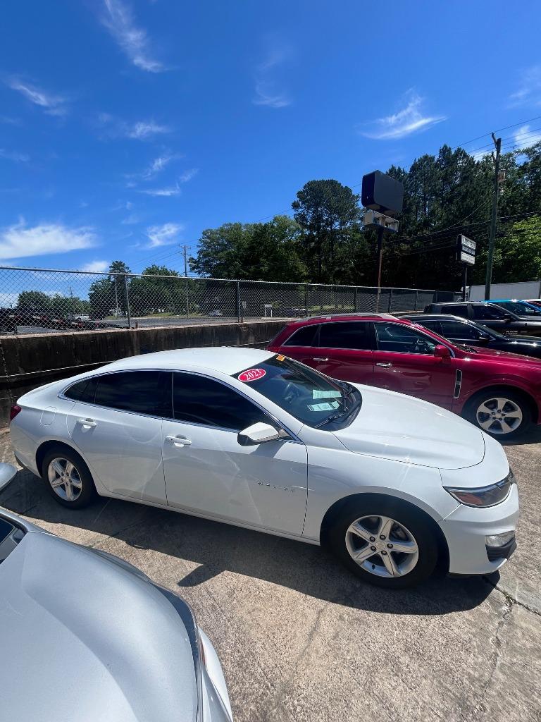 2023 Chevrolet Malibu - $16,900