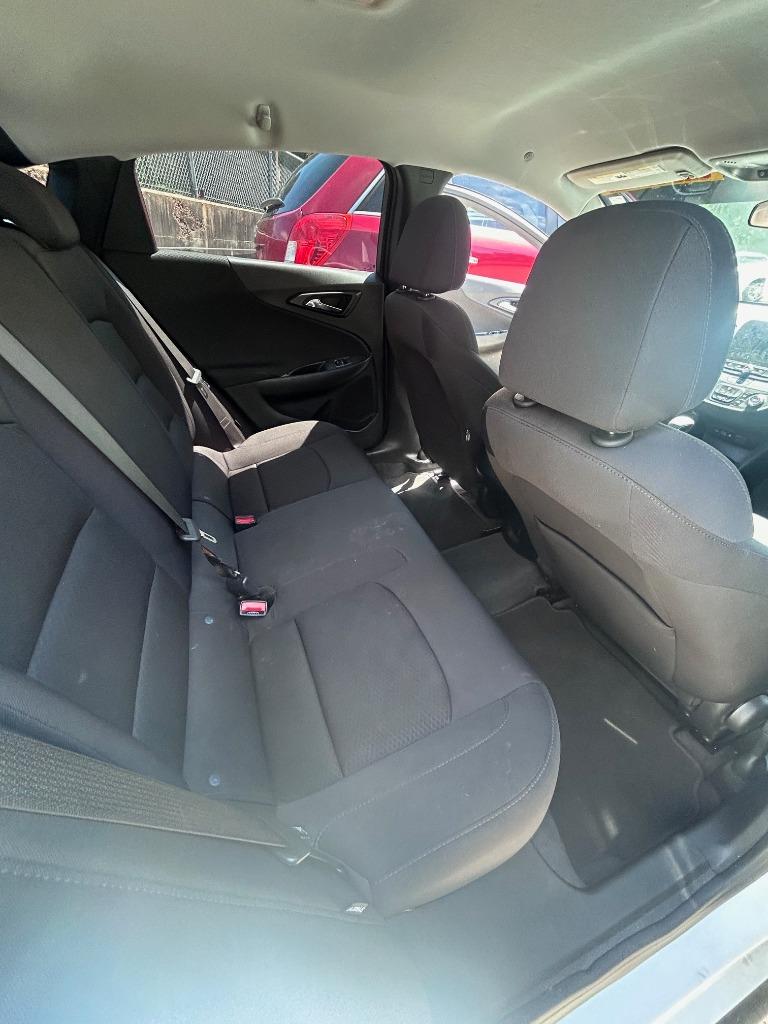 2023 Chevrolet Malibu - $16,900