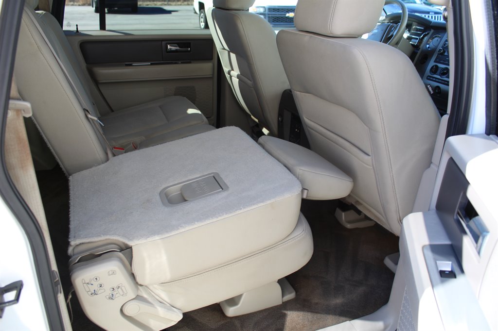 2011 Ford Expedition - $8,000