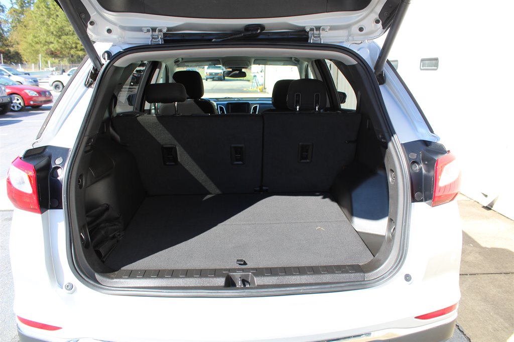 2020 Chevrolet Equinox LT photo