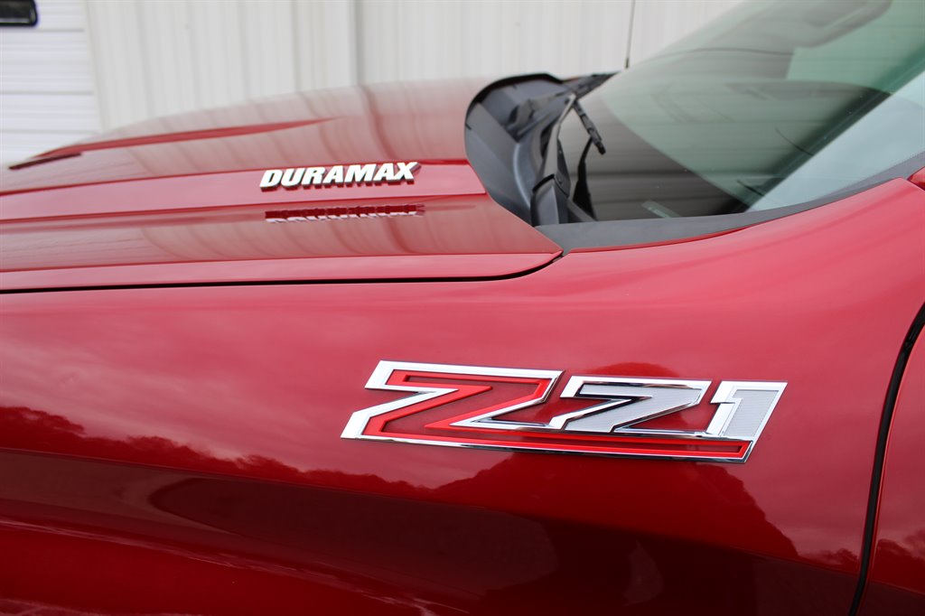 2021 Chevrolet Silverado 1500 RST photo
