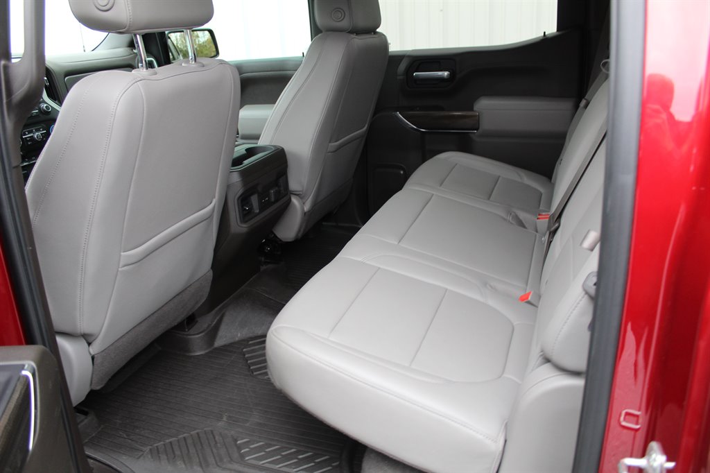 2021 Chevrolet Silverado 1500 RST photo