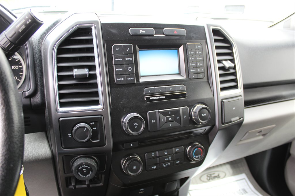 2016 Ford F150 XLT photo