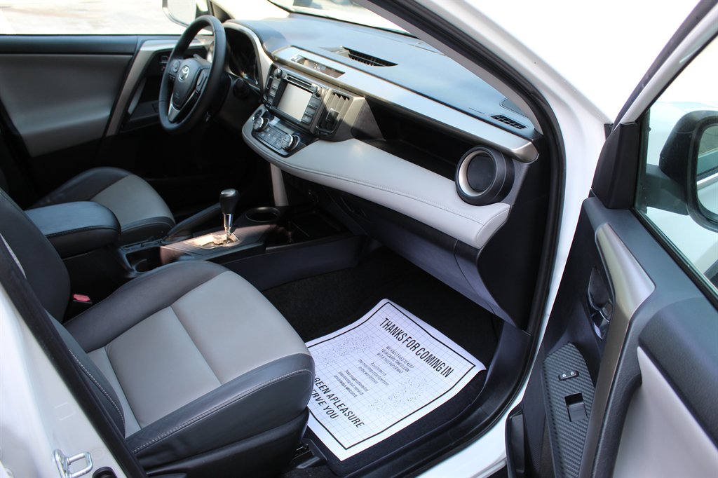 2014 Toyota RAV4 Limited photo