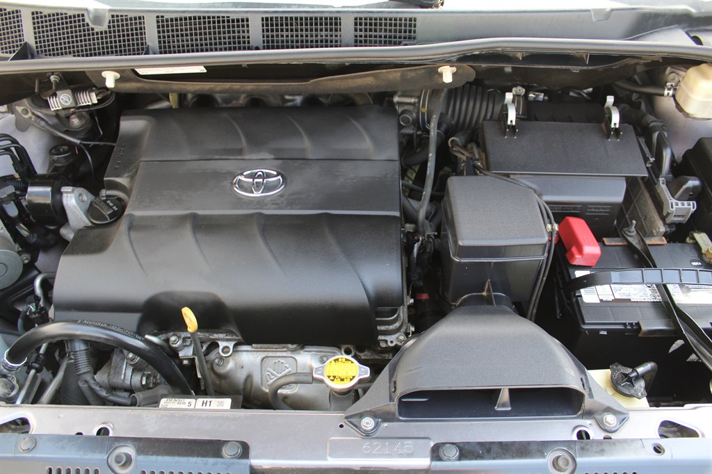 2015 Toyota Sienna LE photo
