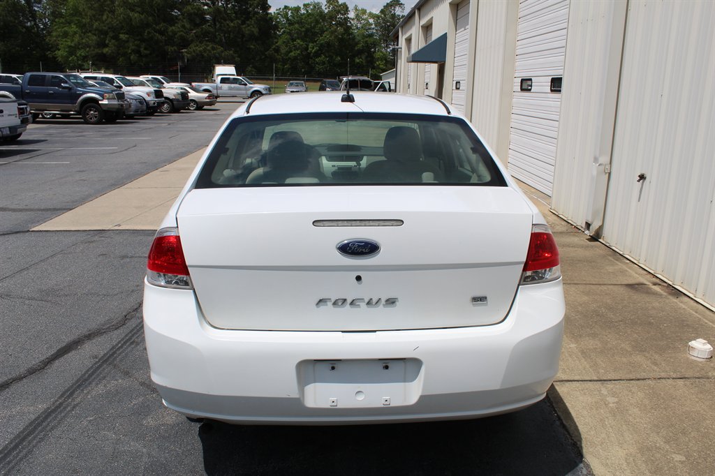 2008 Ford Focus SE photo