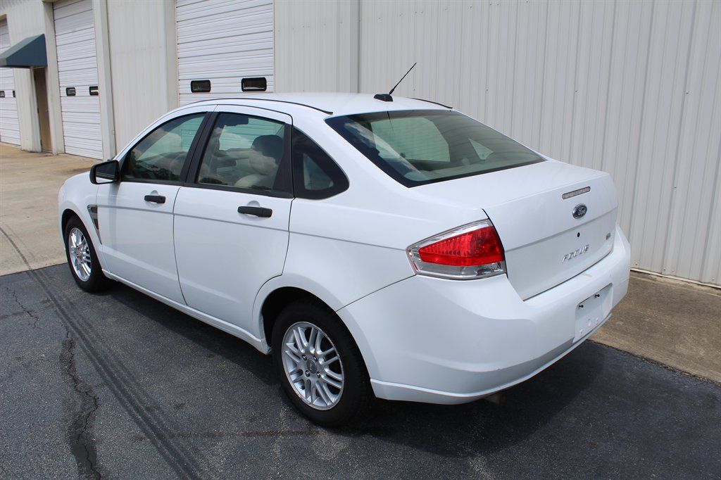 2008 Ford Focus SE photo