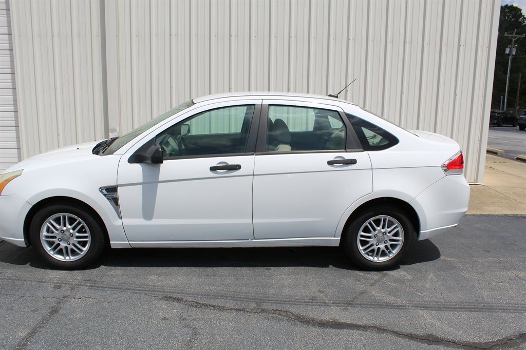 2008 Ford Focus SE photo