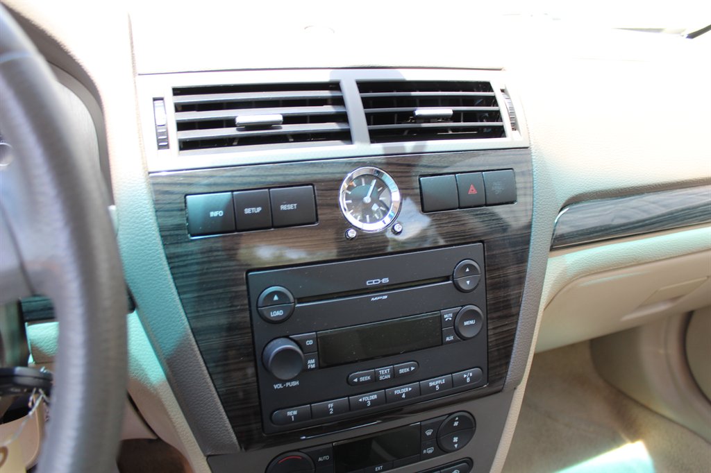 2007 Ford Fusion V6 SEL photo