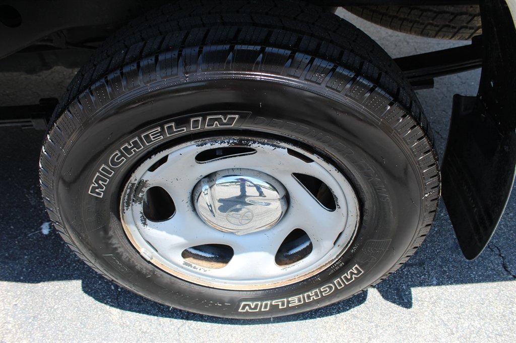 2000 Toyota Tundra SR5 photo