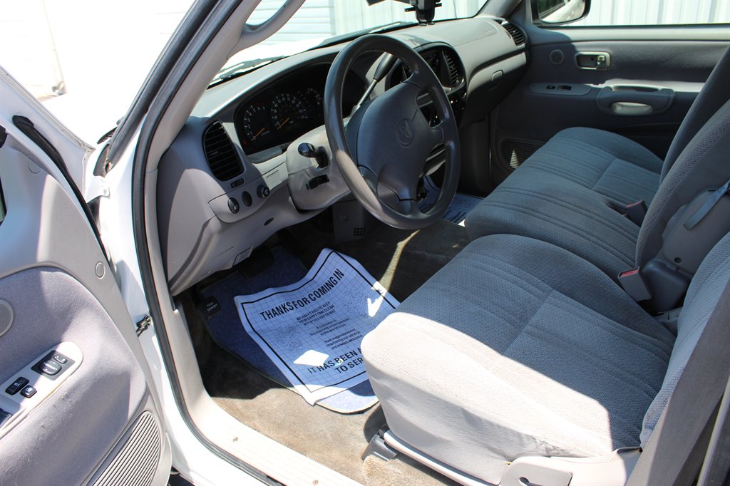 2000 Toyota Tundra SR5 photo