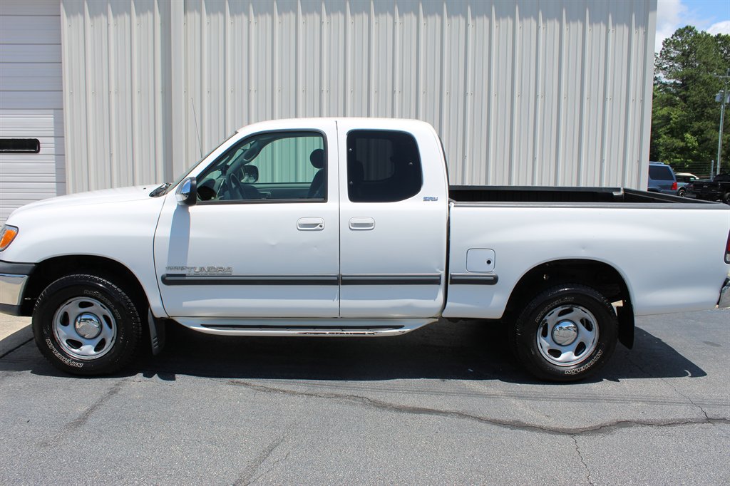 2000 Toyota Tundra SR5 photo