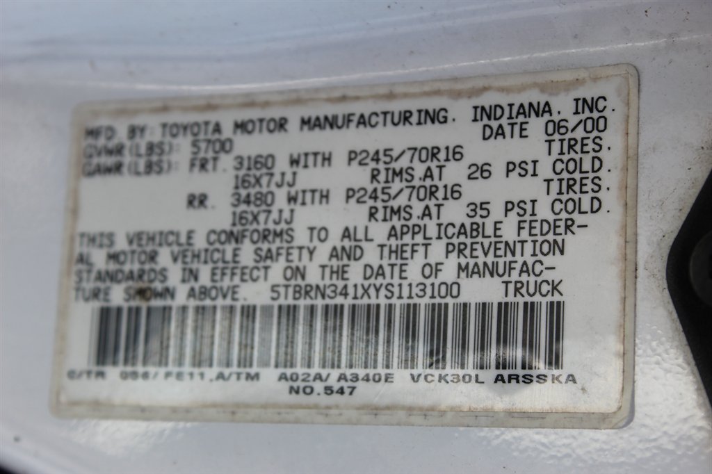 2000 Toyota Tundra SR5 photo