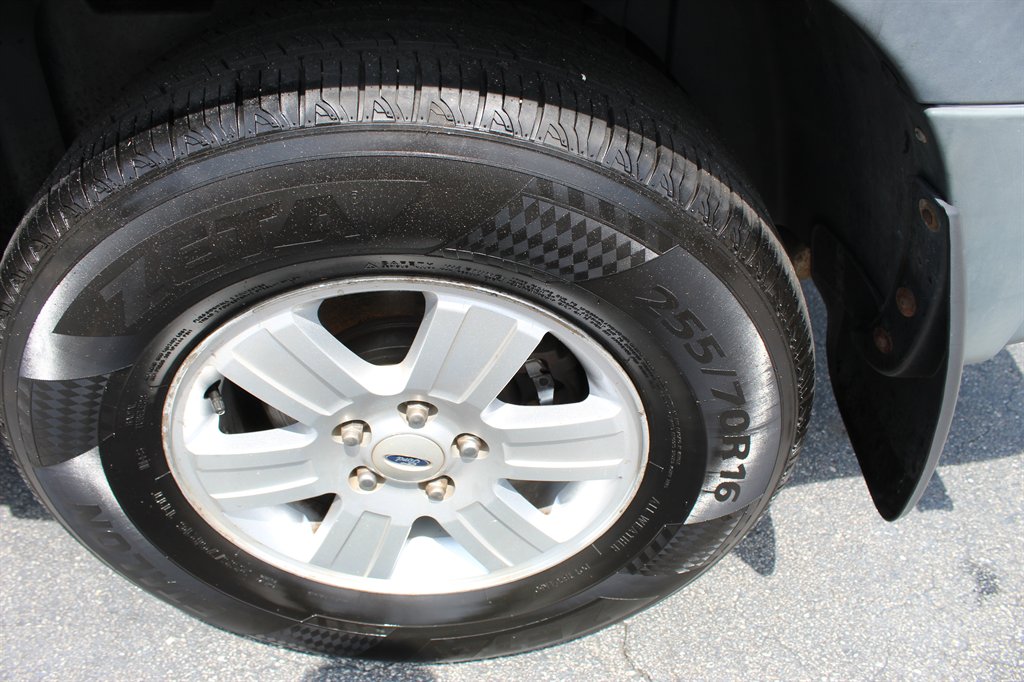 2007 Ford Explorer - $4,000