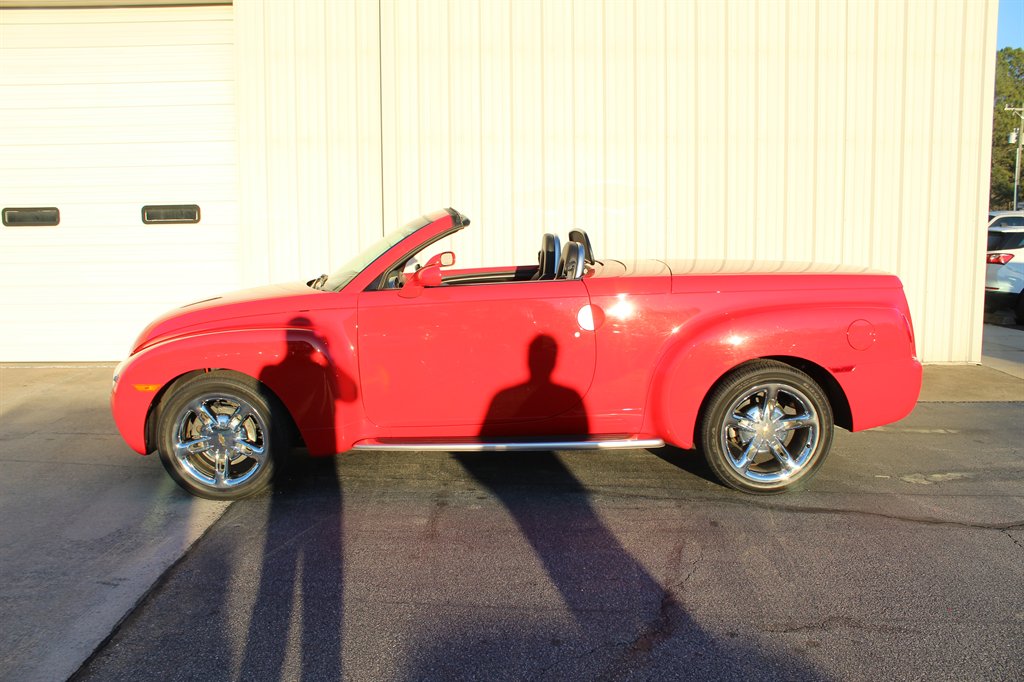 2004 Chevrolet SSR - $23,500
