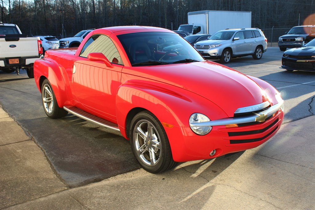 2004 Chevrolet SSR - $23,500