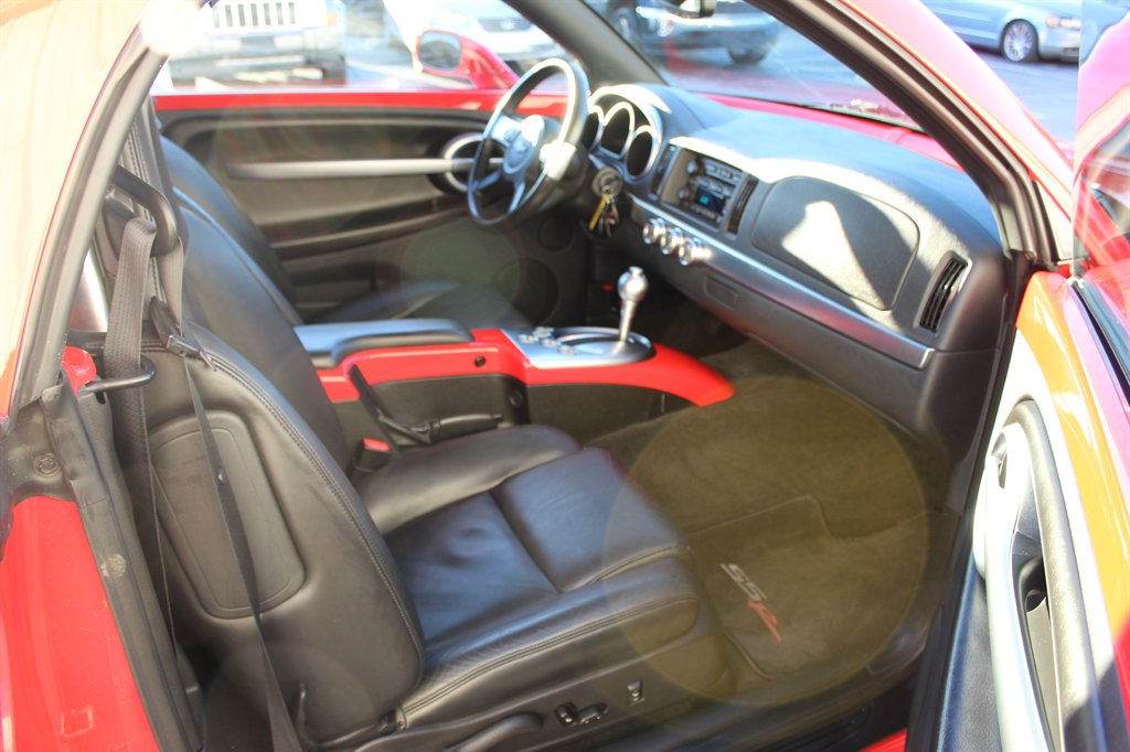 2004 Chevrolet SSR - $23,500