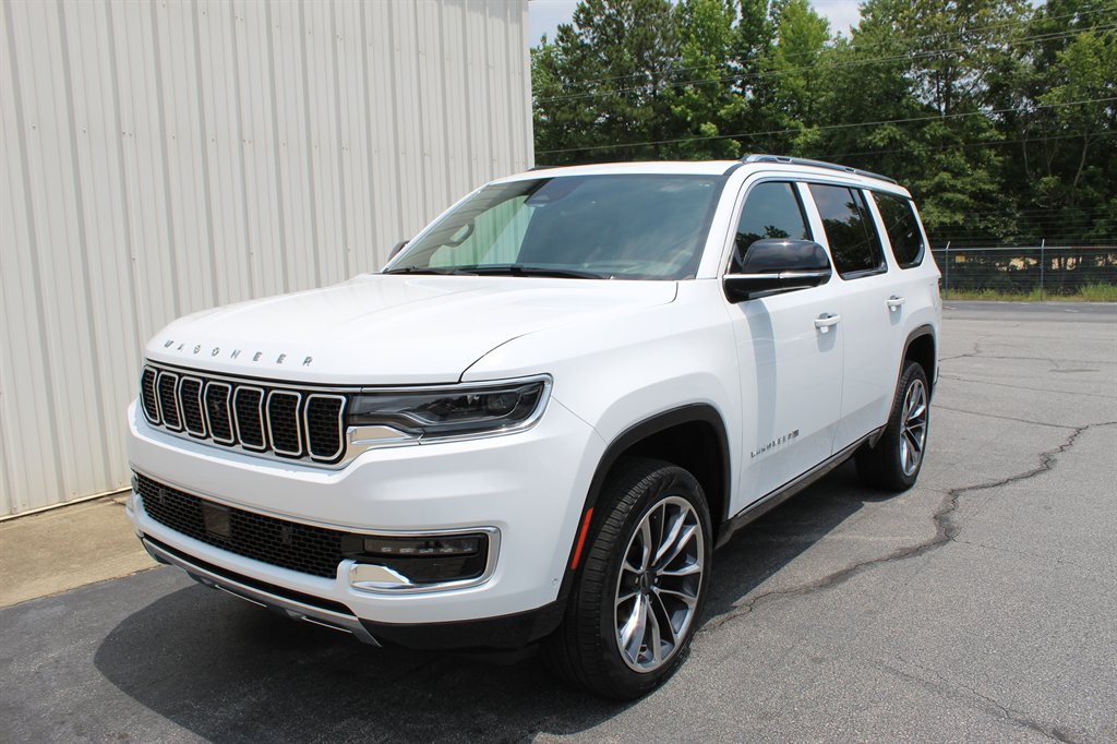2025 Jeep Wagoneer - $62,950
