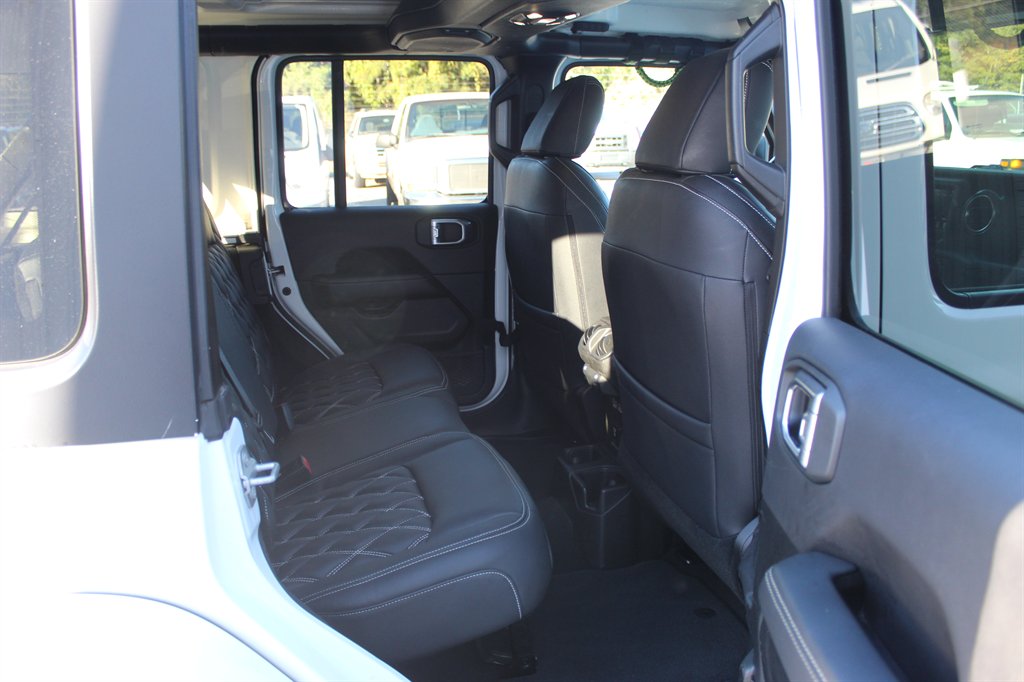 2021 Jeep Wrangler - $22,500