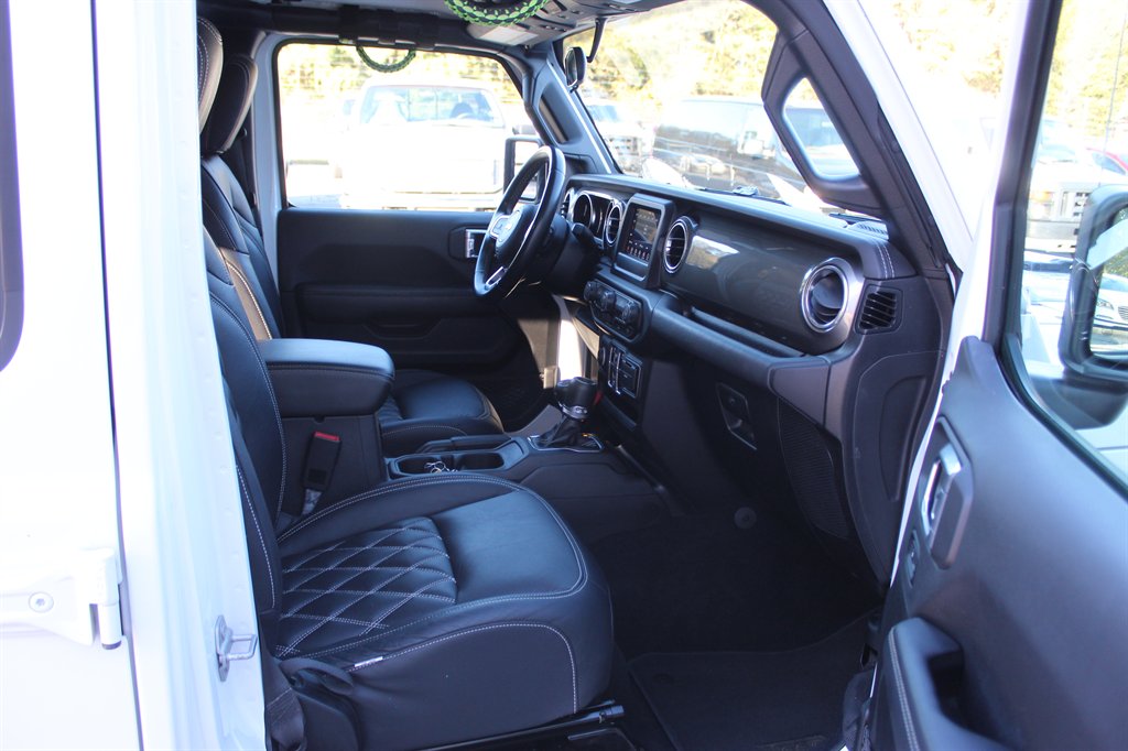 2021 Jeep Wrangler - $22,500