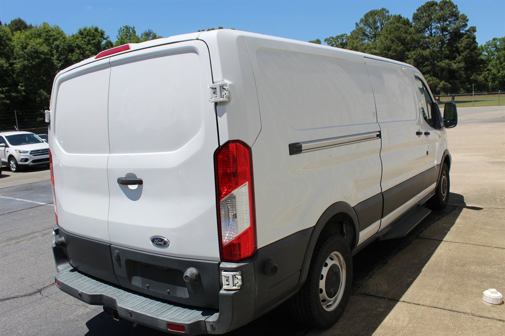 2018 Ford T250 Vans - $12,750