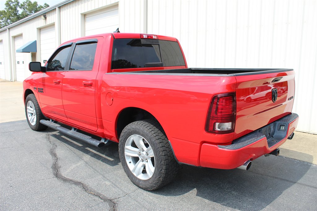 2016 Ram 1500 - $17,500