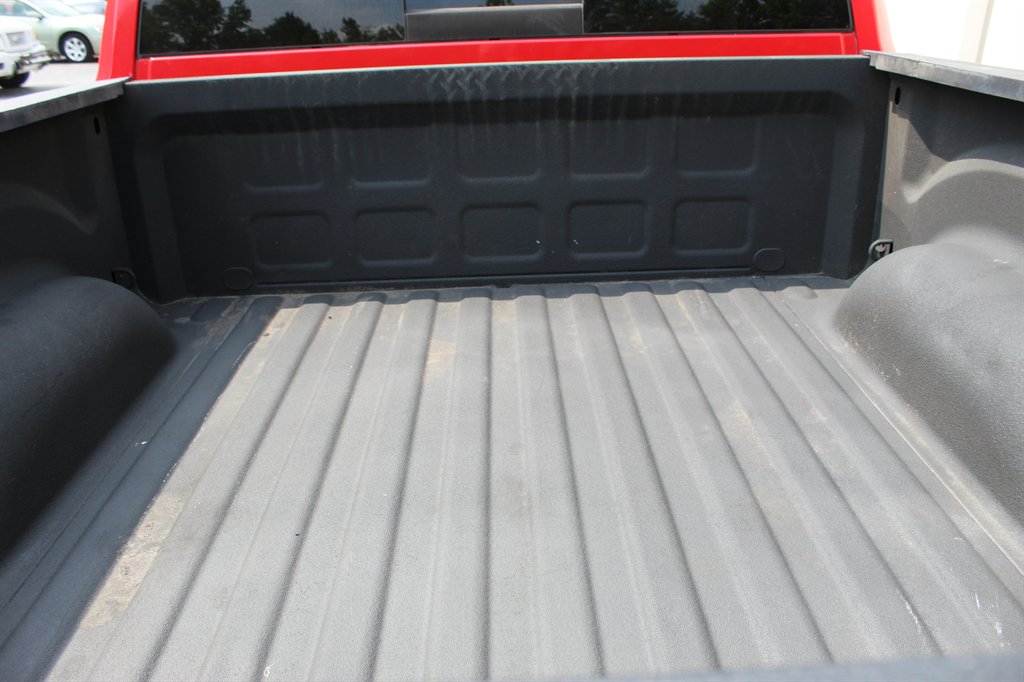 2016 Ram 1500 - $17,500