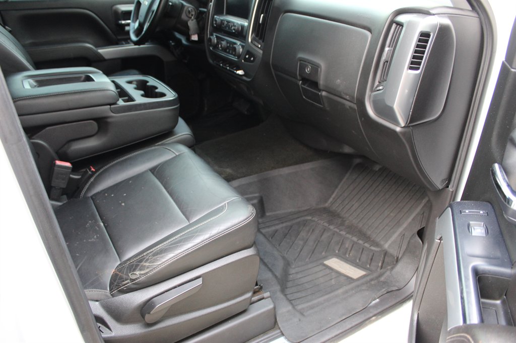 2017 Chevrolet Silverado - $17,500