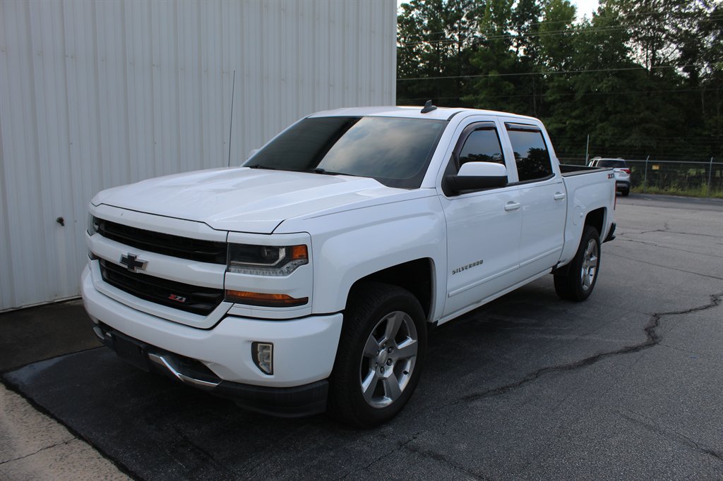 2017 Chevrolet Silverado - $17,500