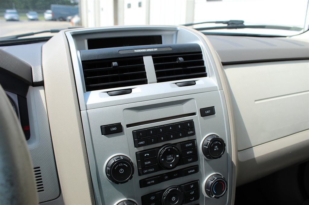 2009 Mercury Mariner - $6,000
