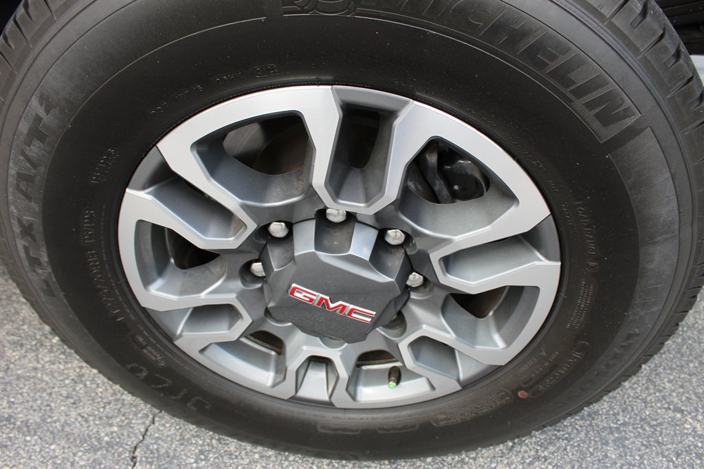 2024 GMC Sierra Hd - $49,250