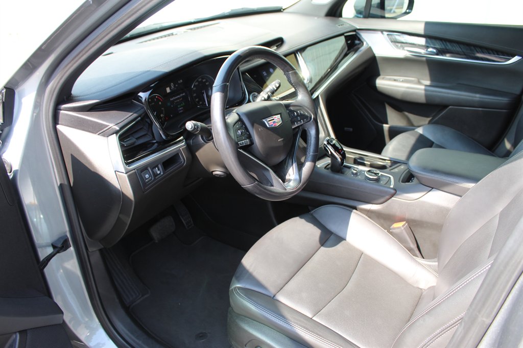 2023 Cadillac XT6 - $35,500