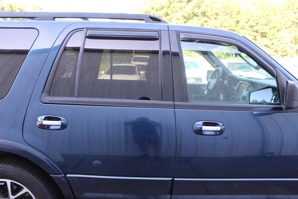 2017 Ford Expedition - $11,500