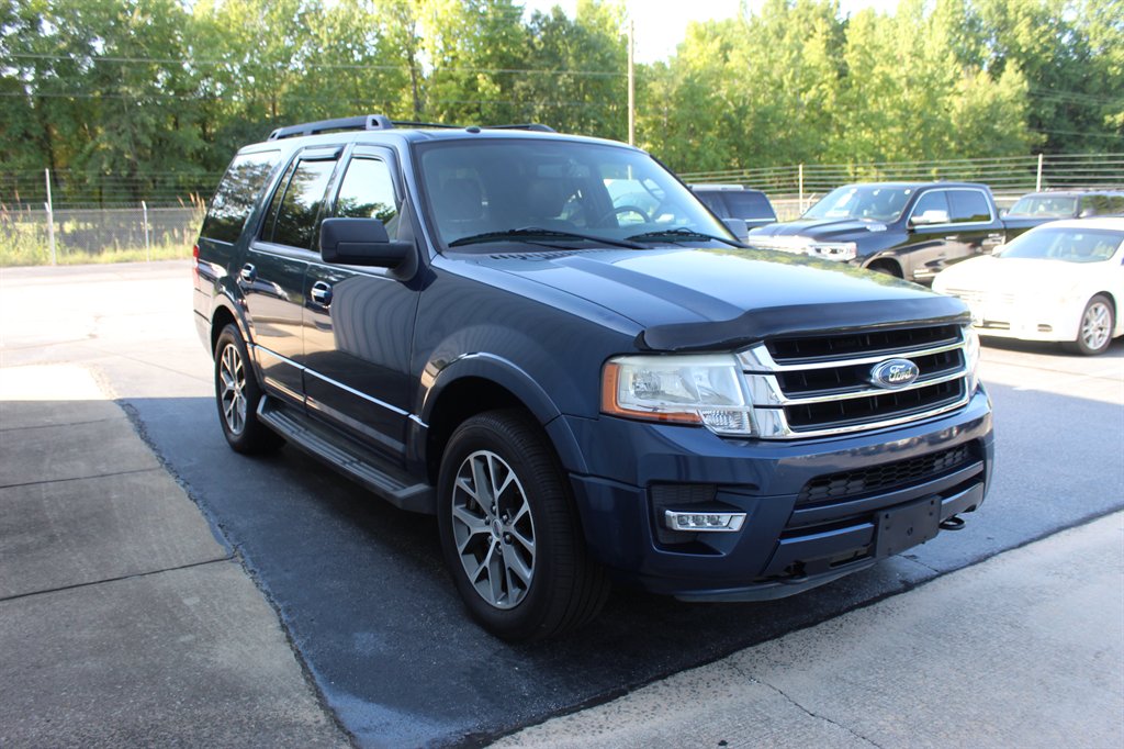 2017 Ford Expedition - $11,500