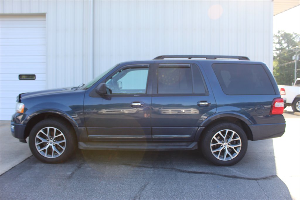2017 Ford Expedition - $11,500